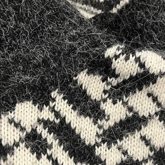 Mexx Oversized Knit Tunic Pullover Sweater Warm Angora Black White Size Small - Picture 10 of 12